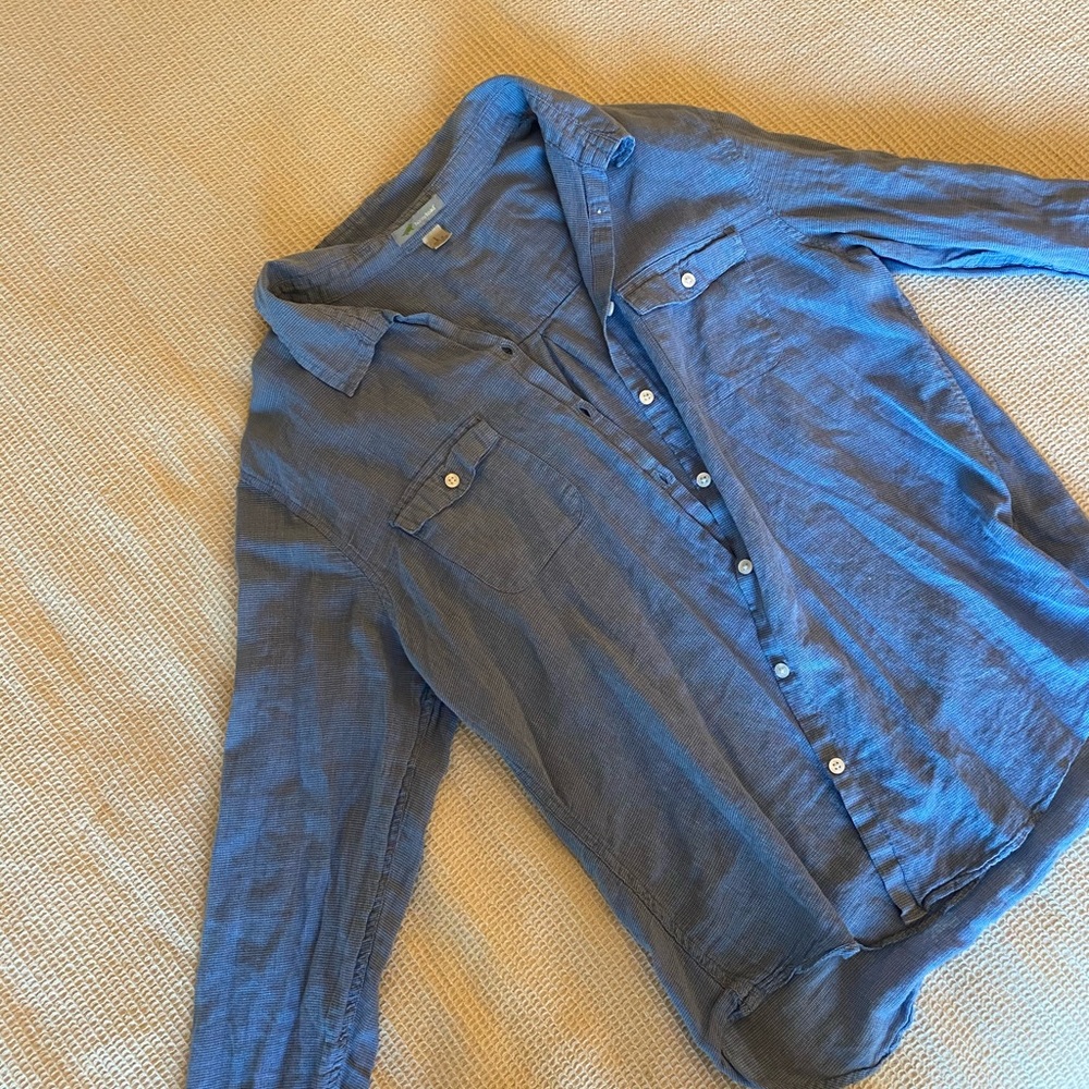 Comfy light blue button down. Hardly worn!